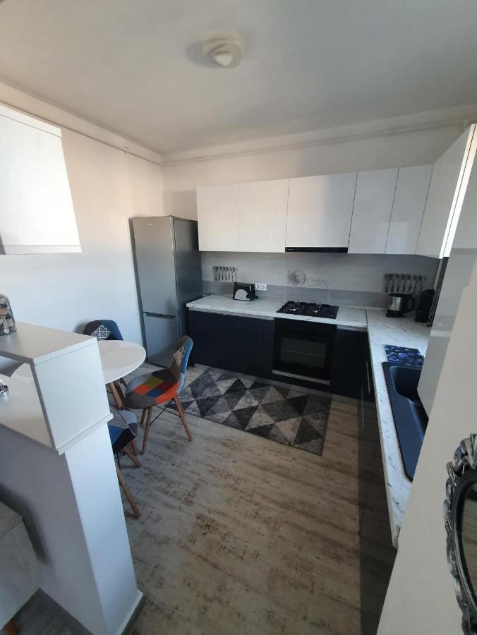 Studio 70 Braşov Extérieur photo